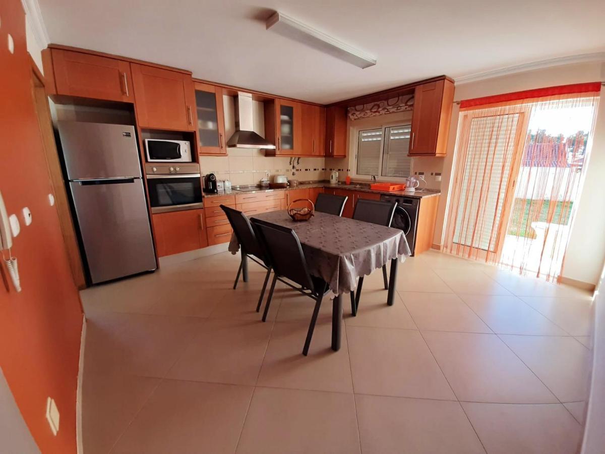אזייתאו Spacious House In Aldeia Dos Pinheiros With Pool מראה חיצוני תמונה